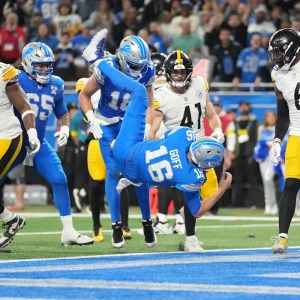 Lions’ Playoff Dreams Diminished: Heartbreaking Comeback Against Steelers Ends in Defeat Lions’ Playoff Dreams Diminished: Heartbreaking Comeback Against Steelers Ends in Defeat