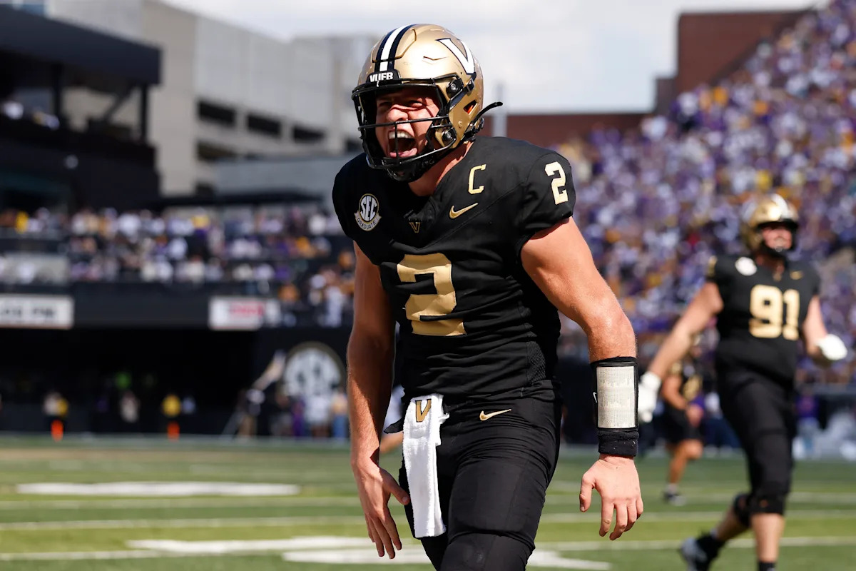 Diego Pavia Shines with 2 Rushing TDs as No. 17 Vanderbilt Defeats No. 10 LSU—Commodores Celebrate First 6-1 Start Since 1950! Diego Pavia Shines with 2 Rushing TDs as No. 17 Vanderbilt Defeats No. 10 LSU—Commodores Celebrate First 6-1 Start Since 1950!