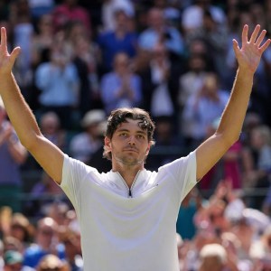 Wimbledon 2025: Taylor Fritz Set to Battle Defending Champion Carlos Alcaraz in Thrilling Semifinal Showdown Wimbledon 2025: Taylor Fritz Set to Battle Defending Champion Carlos Alcaraz in Thrilling Semifinal Showdown