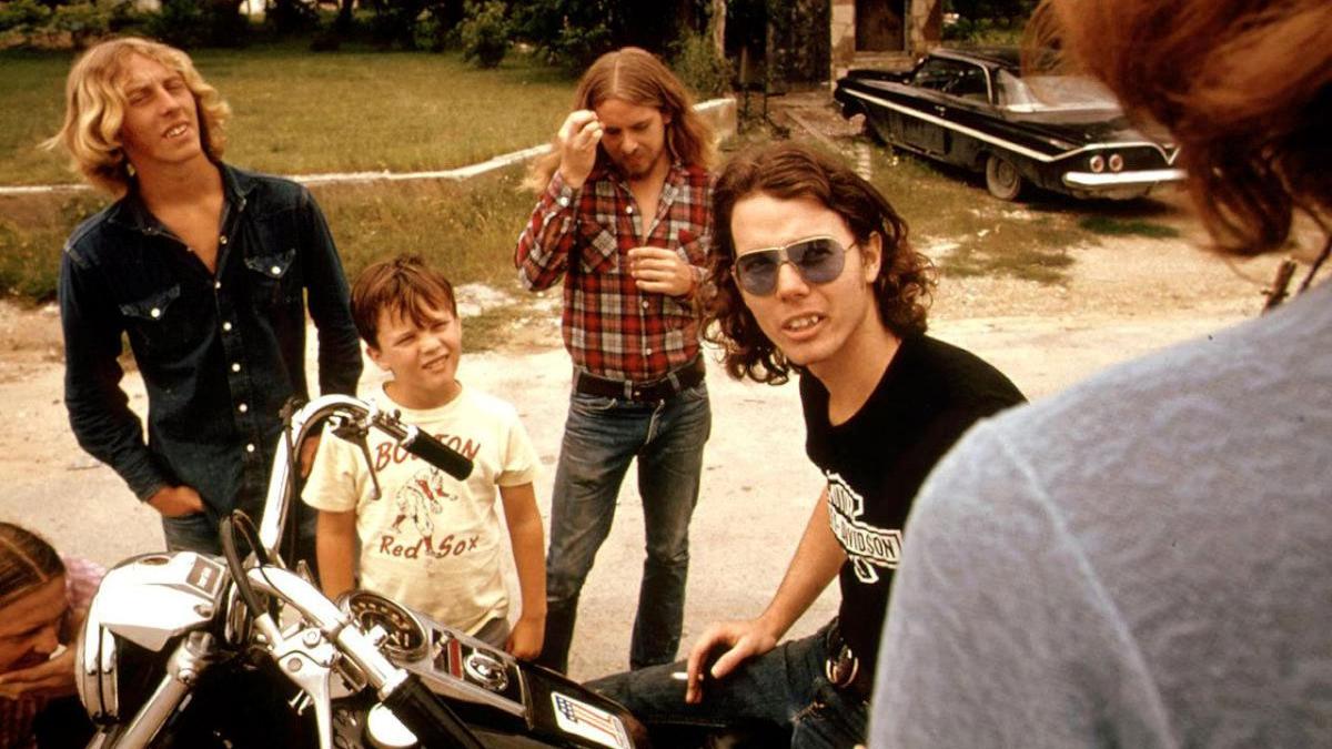 Step Back in Time: 35 Captivating Photos that Capture Life in 1973 Step Back in Time: 35 Captivating Photos that Capture Life in 1973