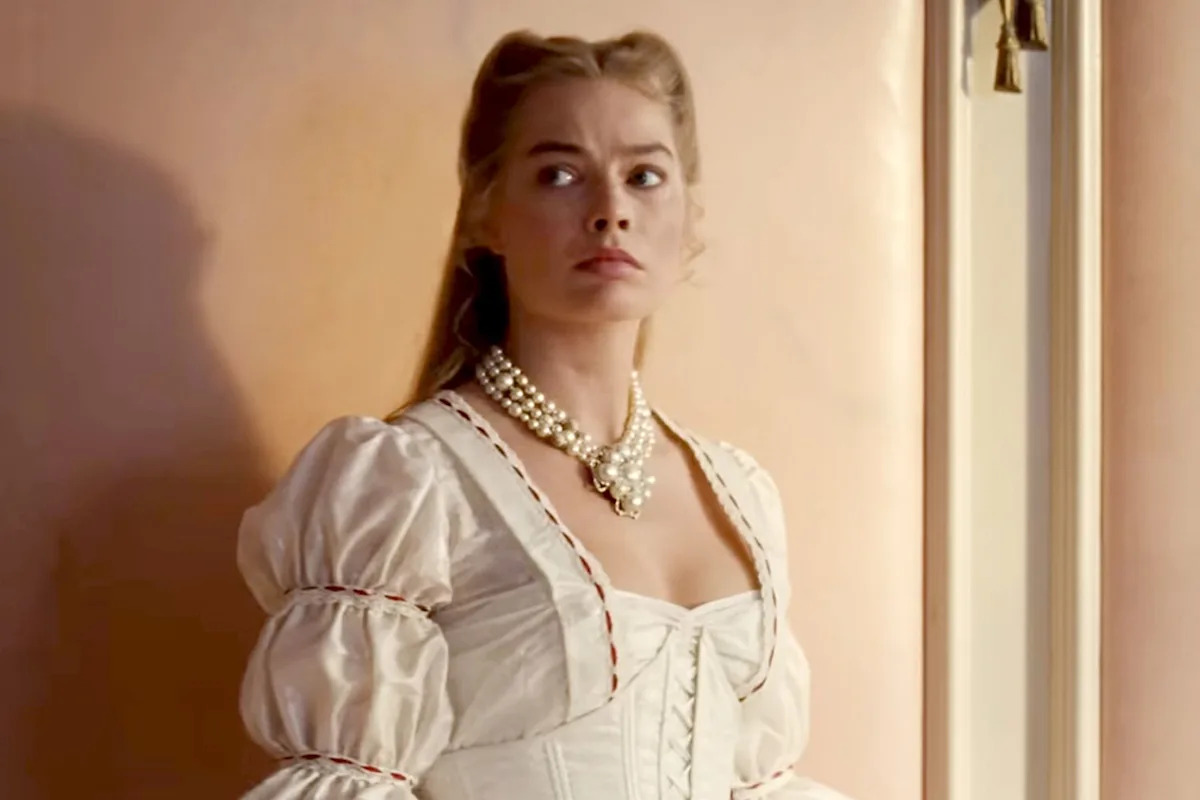 Director of ‘Wuthering Heights’ Shares Regret Over Cutting Margot Robbie’s Bold ‘Hairy Armpits’ Scene – Here’s Why It Matters! Director of ‘Wuthering Heights’ Shares Regret Over Cutting Margot Robbie’s Bold ‘Hairy Armpits’ Scene – Here’s Why It Matters!