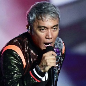 Arnel Pineda of Journey Reveals He Almost Left the Band Twice Due to ‘Intense’ Personal Struggles Arnel Pineda of Journey Reveals He Almost Left the Band Twice Due to ‘Intense’ Personal Struggles