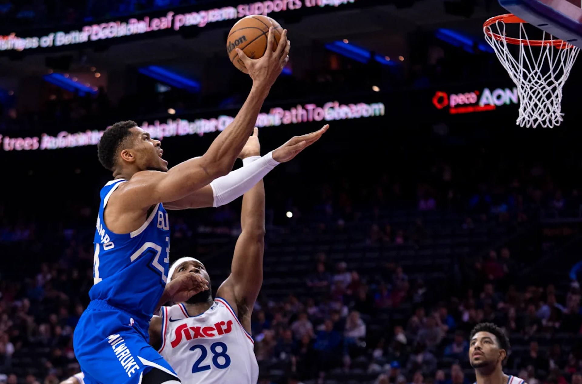 Breaking Records: Giannis Antetokounmpo Makes NBA History with Epic 35-20-15 Game! Breaking Records: Giannis Antetokounmpo Makes NBA History with Epic 35-20-15 Game!