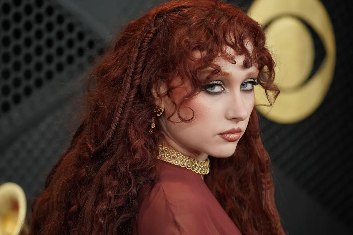 Chappell Roan and Jude Law’s Ex Take a Stand After 11-Year-Old Faces Security Guard Confrontation Chappell Roan and Jude Law’s Ex Take a Stand After 11-Year-Old Faces Security Guard Confrontation