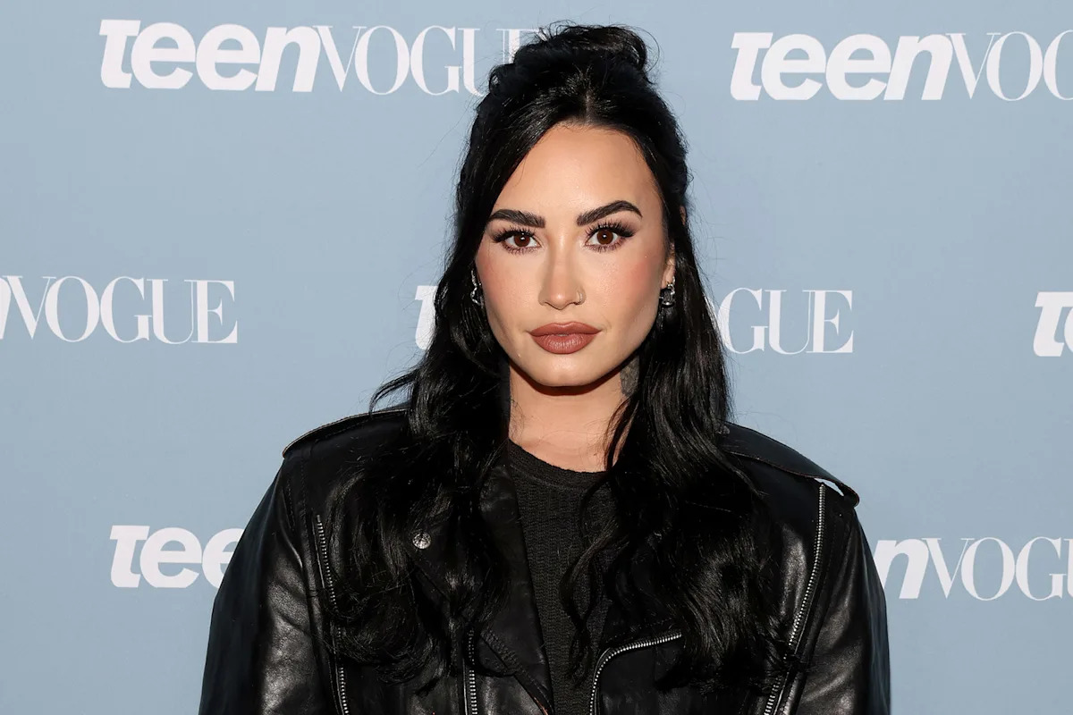 Demi Lovato Opens Up About Her Eating Disorder: Why She Refused to ‘Sweep It Under the Rug’ Demi Lovato Opens Up About Her Eating Disorder: Why She Refused to ‘Sweep It Under the Rug’
