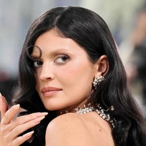 Kylie Jenner’s Stunning Met Gala Look: A Revealing Nude Illusion Corset Steals the Spotlight! Kylie Jenner’s Stunning Met Gala Look: A Revealing Nude Illusion Corset Steals the Spotlight!