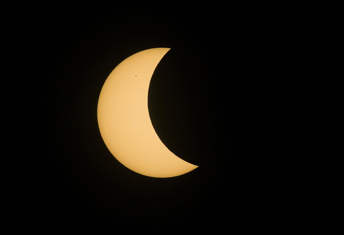 Experience the 2025 Partial Solar Eclipse Live: Watch the Stunning Sunrise Eclipse on March 29! Experience the 2025 Partial Solar Eclipse Live: Watch the Stunning Sunrise Eclipse on March 29!