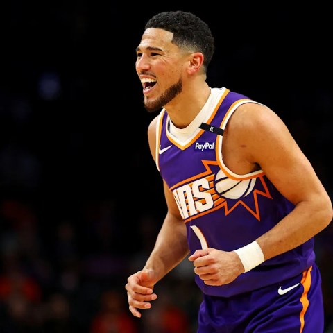 Devin Booker Signs Lucrative 2-Year, 5 Million Max Extension with Suns: What This Means for the Team’s Future Devin Booker Signs Lucrative 2-Year, 5 Million Max Extension with Suns: What This Means for the Team’s Future