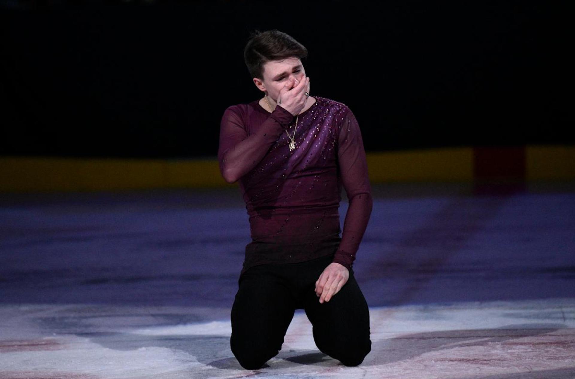 Heartfelt Tribute: Figure Skating Event in Washington Supports Victims of DC Plane Crash Heartfelt Tribute: Figure Skating Event in Washington Supports Victims of DC Plane Crash