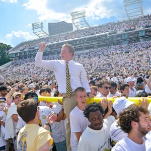 Georgia Tech Students Celebrate Clemson Upset by Parading Goalpost to President’s Mansion Pool! Georgia Tech Students Celebrate Clemson Upset by Parading Goalpost to President’s Mansion Pool!
