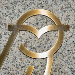 Blue Owl Drops: What the Redemption Halt Means for Private Credit Investors Blue Owl Drops: What the Redemption Halt Means for Private Credit Investors