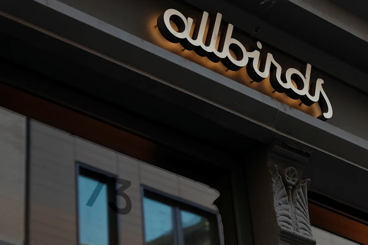 Discover the ‘Long Island AI’ Revolution: How Allbirds is Innovating Footwear with Artificial Intelligence Discover the ‘Long Island AI’ Revolution: How Allbirds is Innovating Footwear with Artificial Intelligence