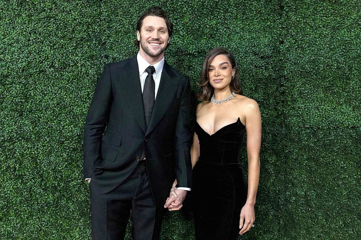 Hailee Steinfeld and Josh Allen Celebrate the Arrival of Their First Baby: A New Family Adventure Begins! Hailee Steinfeld and Josh Allen Celebrate the Arrival of Their First Baby: A New Family Adventure Begins!