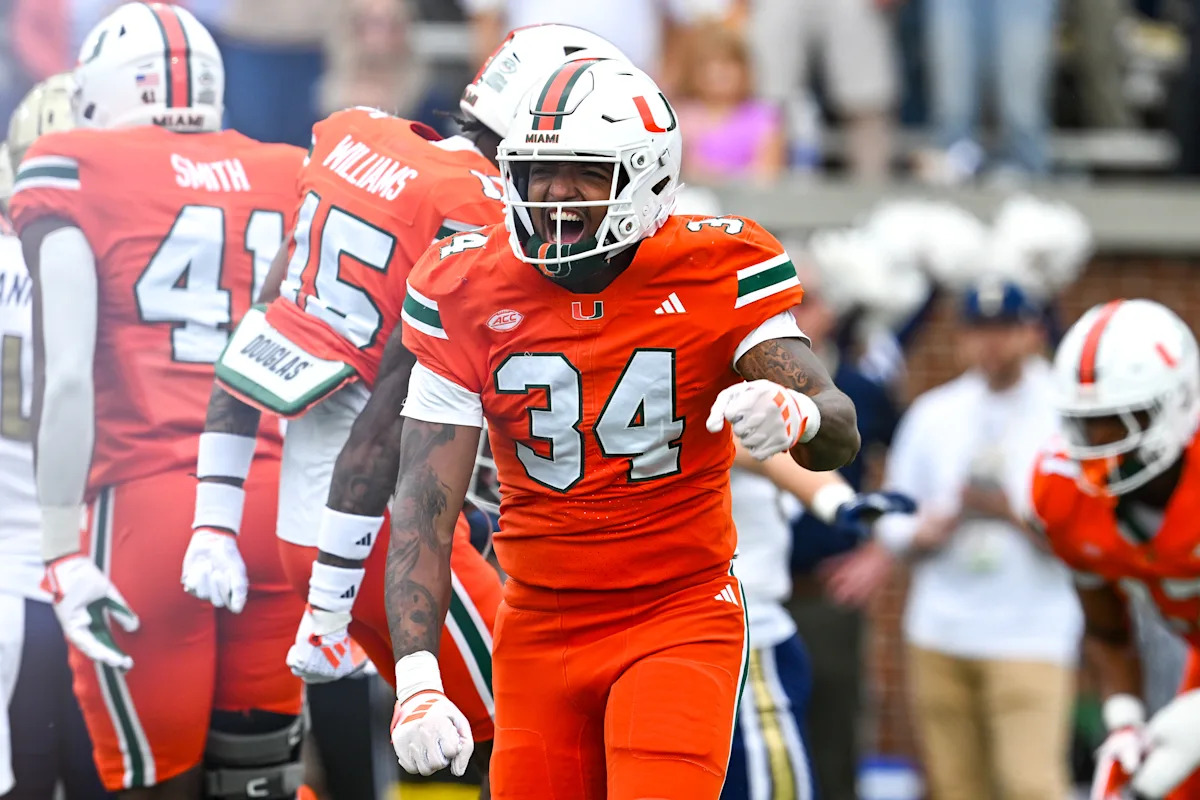Tragic Car Crash in Miami Claims Two Young Lives and Injures Linebacker Adarius Hayes Tragic Car Crash in Miami Claims Two Young Lives and Injures Linebacker Adarius Hayes