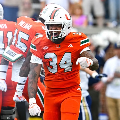 Tragic Car Crash in Miami Claims Two Young Lives and Injures Linebacker Adarius Hayes Tragic Car Crash in Miami Claims Two Young Lives and Injures Linebacker Adarius Hayes