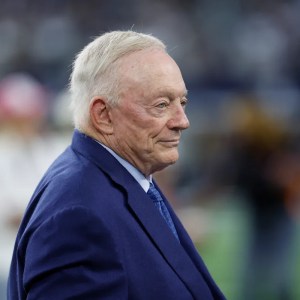 Jerry Jones Faces 0K Fine for Controversial Gesture at Jets Game: What It Means for the Cowboys Jerry Jones Faces 0K Fine for Controversial Gesture at Jets Game: What It Means for the Cowboys
