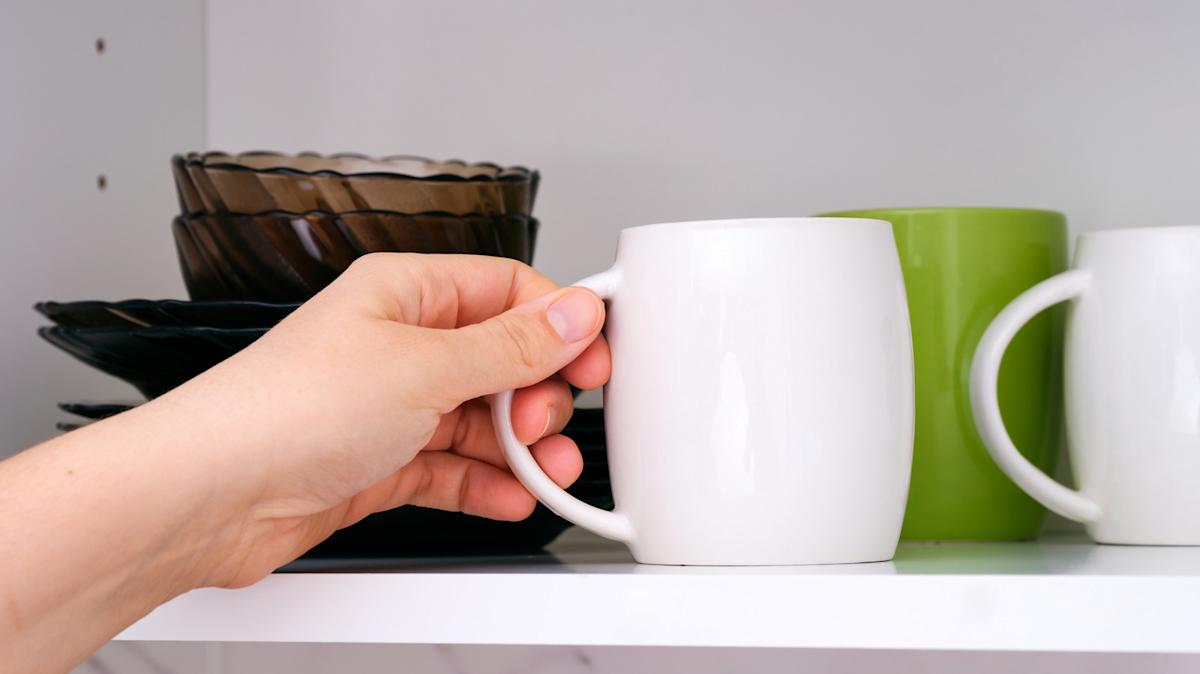 Transform Extra Coffee Mugs into Charming Summer Decor: Simple DIY Ideas to Brighten Your Home! Transform Extra Coffee Mugs into Charming Summer Decor: Simple DIY Ideas to Brighten Your Home!