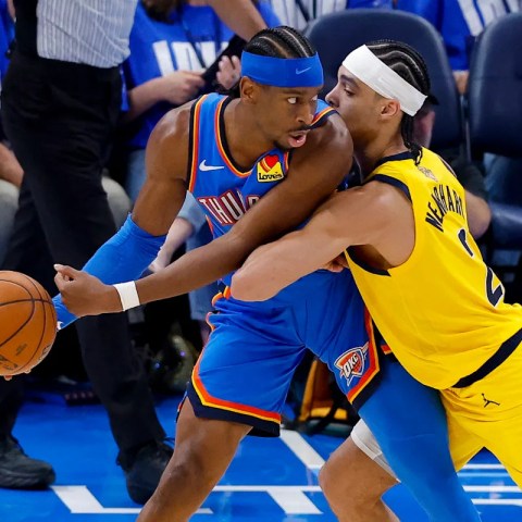 NBA Finals Game 2 Recap: Shai Gilgeous-Alexander Shines as Thunder Overpower Pacers, Haliburton Struggles NBA Finals Game 2 Recap: Shai Gilgeous-Alexander Shines as Thunder Overpower Pacers, Haliburton Struggles