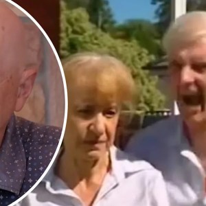 Aussie Retiree Recreates Life-Changing Moment 15 Years Later: A Journey of Reflection Aussie Retiree Recreates Life-Changing Moment 15 Years Later: A Journey of Reflection