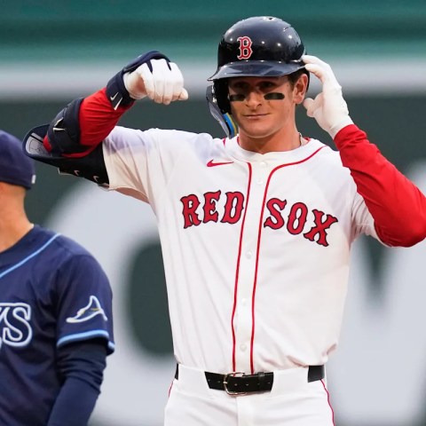 Roman Anthony Shines with 2-Run Double in First MLB Hit, Leading Red Sox to Victory Over Rays Roman Anthony Shines with 2-Run Double in First MLB Hit, Leading Red Sox to Victory Over Rays