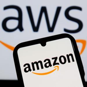 Major AWS Outage Disrupts Popular Services: How Alexa, Snapchat, Fortnite, Venmo, and Others Are Affected Major AWS Outage Disrupts Popular Services: How Alexa, Snapchat, Fortnite, Venmo, and Others Are Affected