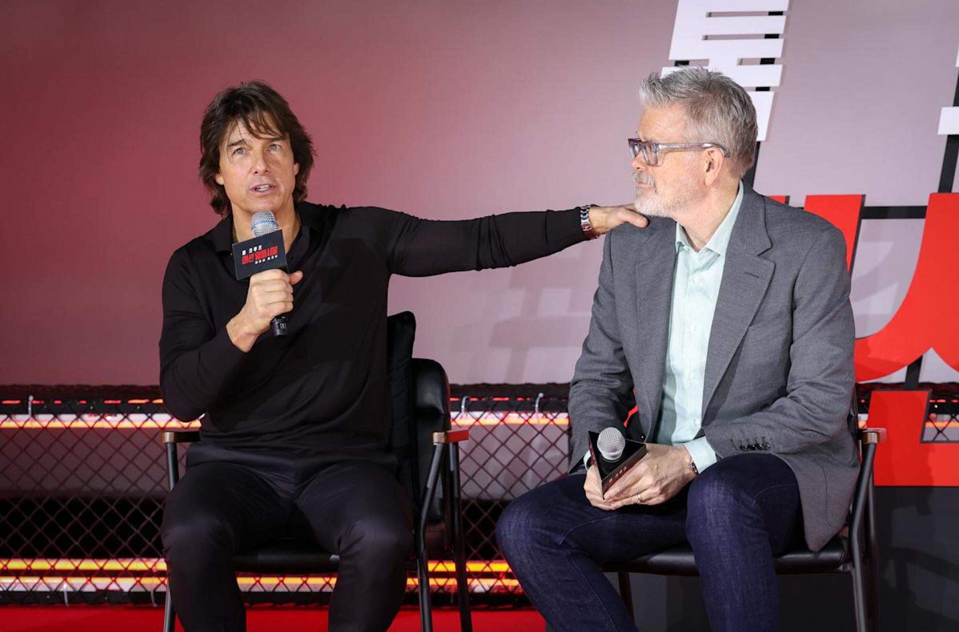 Tom Cruise Diverts Tariff Discussions at ‘Mission: Impossible’ Press Event: “Let’s Focus on the Movie!” Tom Cruise Diverts Tariff Discussions at ‘Mission: Impossible’ Press Event: “Let’s Focus on the Movie!”