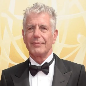 Unveiling Anthony Bourdain’s Honest Opinions on Airplane Food: What You Need to Know Unveiling Anthony Bourdain’s Honest Opinions on Airplane Food: What You Need to Know