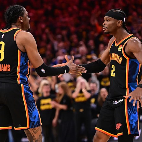 NBA Playoffs: Thunder Dominate Nuggets in Game 2 with Stunning 87-Point First Half – A New Postseason Record! NBA Playoffs: Thunder Dominate Nuggets in Game 2 with Stunning 87-Point First Half – A New Postseason Record!