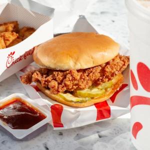 Fresh vs. Frozen: Uncovering the Truth About Chick-Fil-A’s Chicken Quality Fresh vs. Frozen: Uncovering the Truth About Chick-Fil-A’s Chicken Quality
