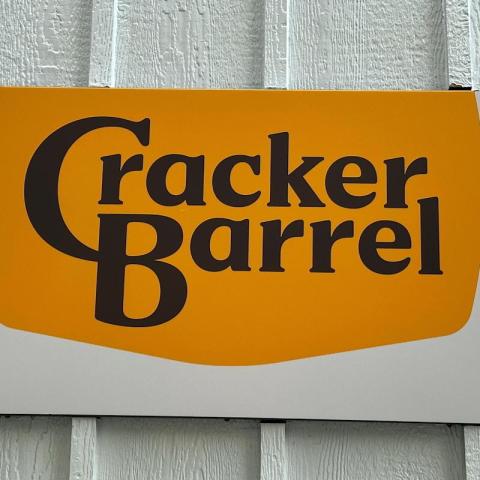Cracker Barrel Acknowledges Logo Misstep: How They Plan to Win Back Fans’ Trust Cracker Barrel Acknowledges Logo Misstep: How They Plan to Win Back Fans’ Trust