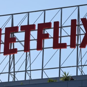 Netflix Stock Plummets Following Co-Founder Reed Hastings’ Departure: What This Means for the Future Netflix Stock Plummets Following Co-Founder Reed Hastings’ Departure: What This Means for the Future