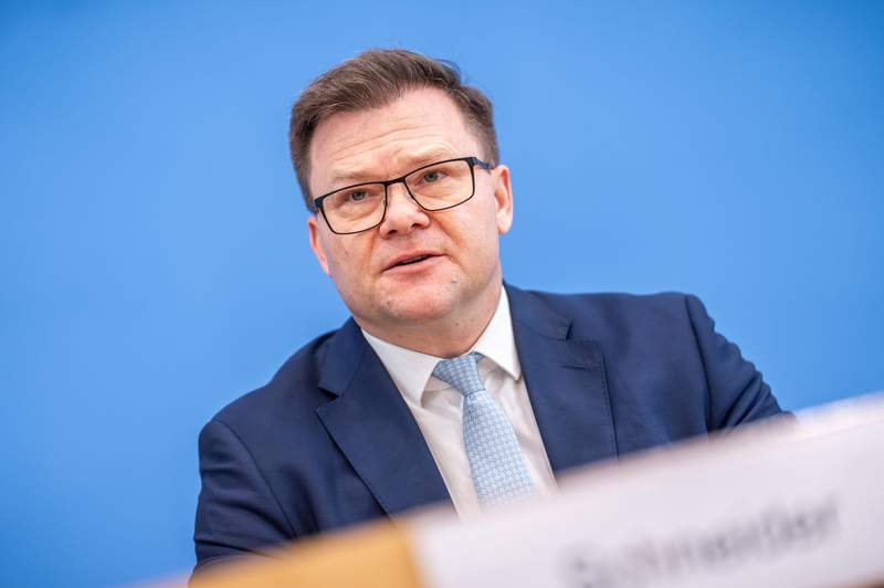 Experts Warn Germany’s New Climate Strategy May Be ‘Too Optimistic’ – What It Means for Our Future Experts Warn Germany’s New Climate Strategy May Be ‘Too Optimistic’ – What It Means for Our Future