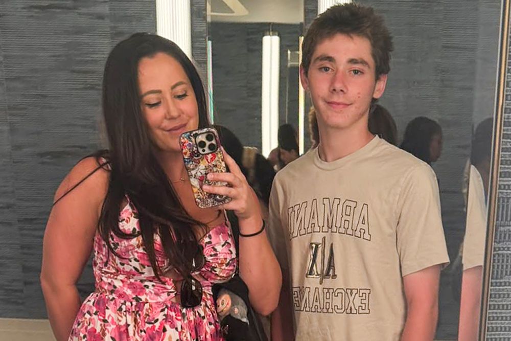 Jenelle Evans’ Son Enters Mental Health Facility After Disturbing Incident: What Happened? Jenelle Evans’ Son Enters Mental Health Facility After Disturbing Incident: What Happened?