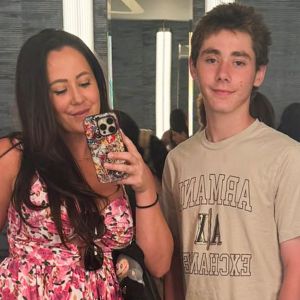 Jenelle Evans’ Son Enters Mental Health Facility After Disturbing Incident: What Happened? Jenelle Evans’ Son Enters Mental Health Facility After Disturbing Incident: What Happened?