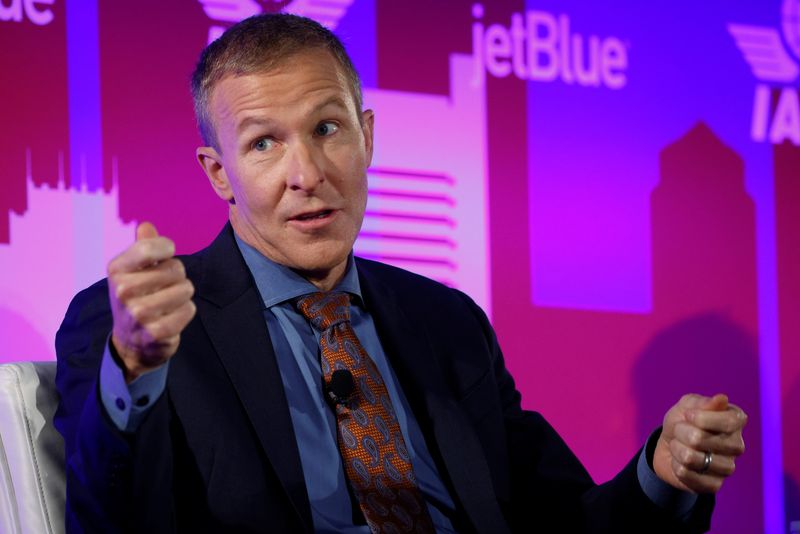 Exclusive Insights: United Airlines CEO Proposed Merger with American Airlines During Trump Meeting, Sources Reveal Exclusive Insights: United Airlines CEO Proposed Merger with American Airlines During Trump Meeting, Sources Reveal