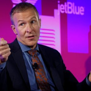 Exclusive Insights: United Airlines CEO Proposed Merger with American Airlines During Trump Meeting, Sources Reveal Exclusive Insights: United Airlines CEO Proposed Merger with American Airlines During Trump Meeting, Sources Reveal