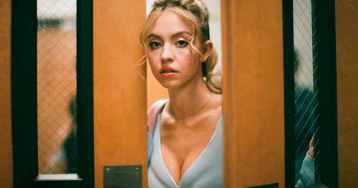 Sydney Sweeney Risks Wardrobe Malfunction During Action Stunt Sydney Sweeney Risks Wardrobe Malfunction During Action Stunt