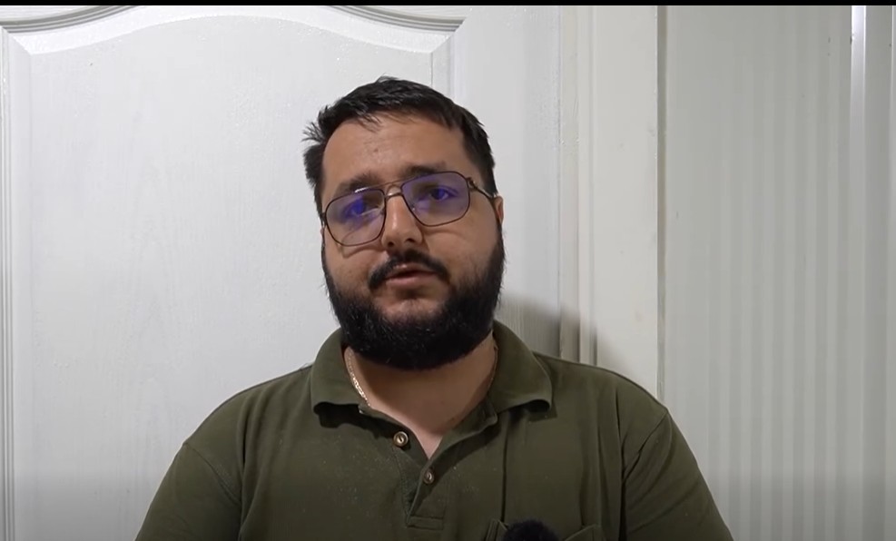 Adăpost câini din Suceava cu mai mulți câini în cuști, context anchetă penală pentru eutanasiere câini ilegală la fața locului. | sursa foto: News.ro Adăpost câini din Suceava cu mai mulți câini în cuști, context anchetă penală pentru eutanasiere câini ilegală la fața locului. | sursa foto: News.ro