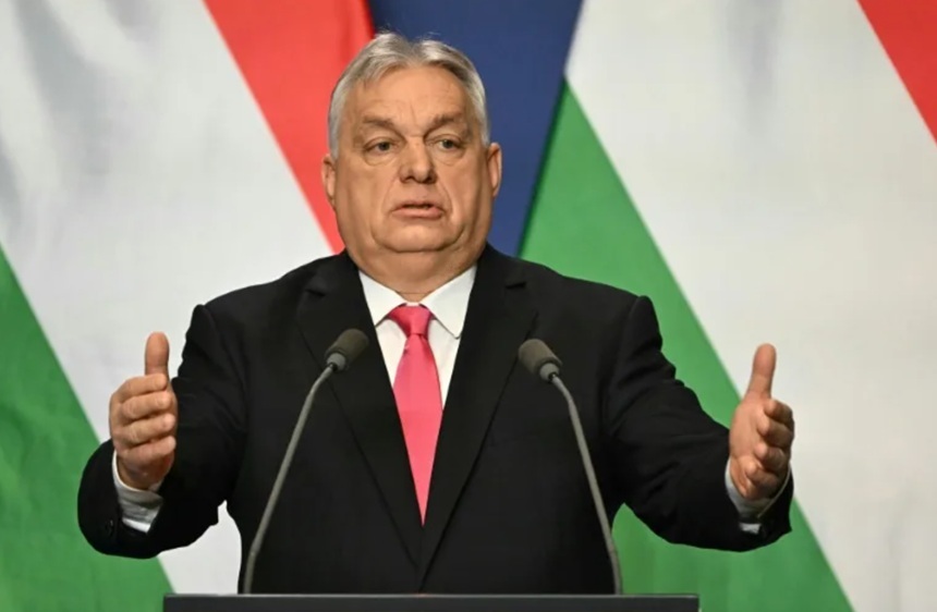 Viktor Orban și Volodimir Zelenski discutând la Conferința de securitate de la München despre aderarea Ucrainei UE și tensiunile politice. | sursa foto: News.ro Viktor Orban și Volodimir Zelenski discutând la Conferința de securitate de la München despre aderarea Ucrainei UE și tensiunile politice. | sursa foto: News.ro
