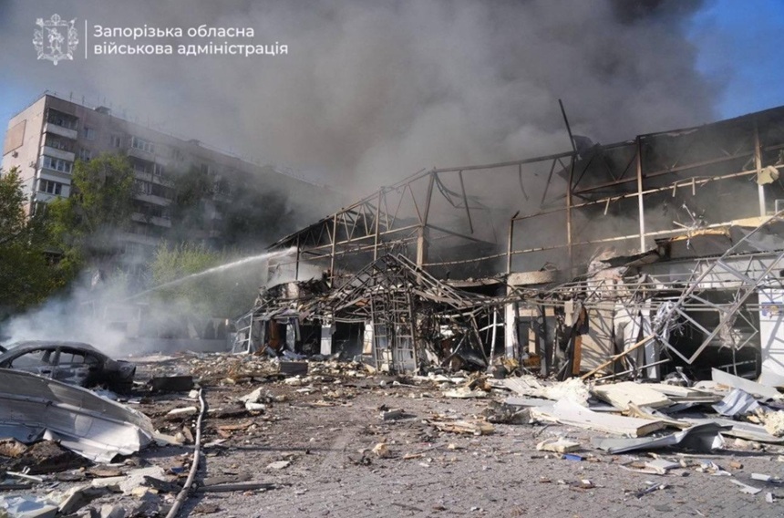 Clădiri rezidențiale avariate în Briansk după atacul ucrainean Briansk, în contextul armistițiului Ucraina-Rusia și atacurilor rusești Ucraina. | sursa foto: News.ro Clădiri rezidențiale avariate în Briansk după atacul ucrainean Briansk, în contextul armistițiului Ucraina-Rusia și atacurilor rusești Ucraina. | sursa foto: News.ro