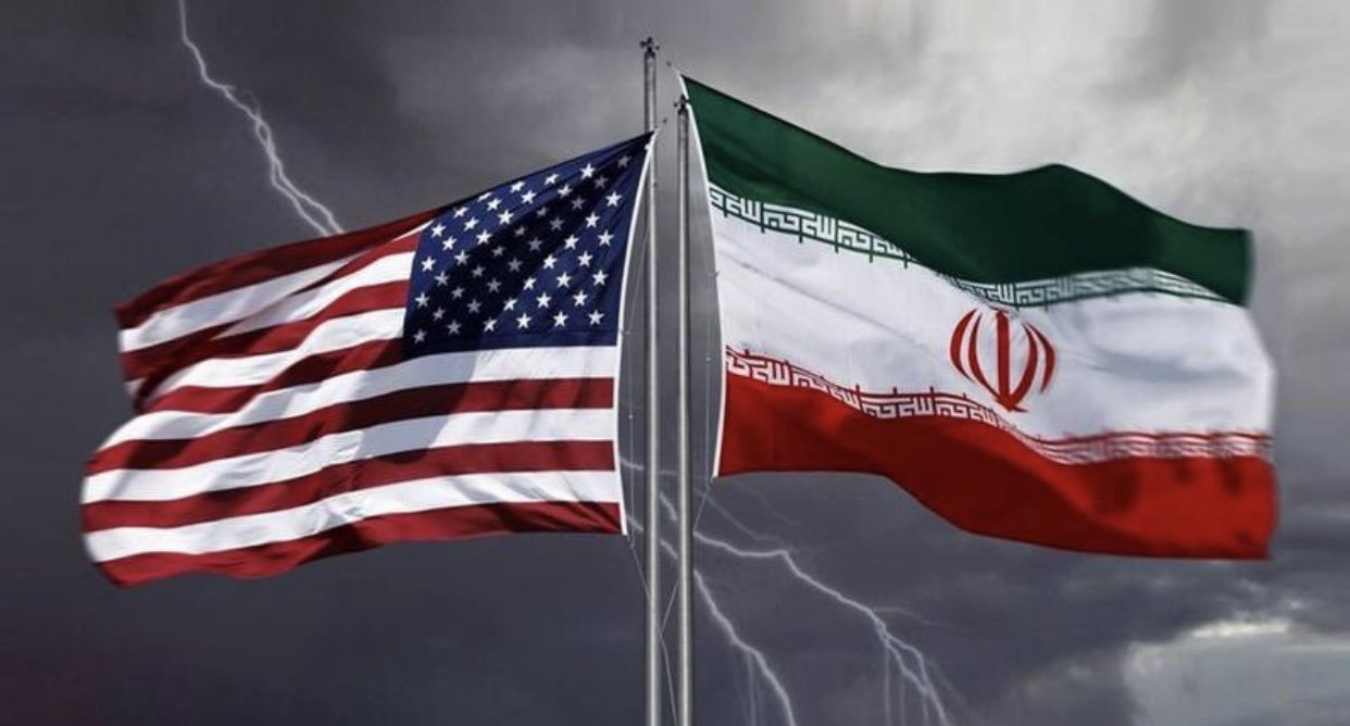Avioane de vânătoare americane și saudite în zbor deasupra Irakului în timpul loviturilor comune contra milițiilor susținute de Iran în conflictul Orientul Mijlociu. | sursa foto: News.ro Avioane de vânătoare americane și saudite în zbor deasupra Irakului în timpul loviturilor comune contra milițiilor susținute de Iran în conflictul Orientul Mijlociu. | sursa foto: News.ro