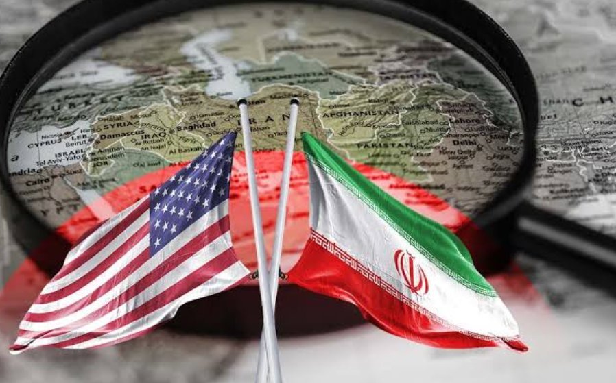 Generalul Ali Abdollahi în uniformă militară, vorbind la o conferință de presă despre tensiuni Iran Statele Unite și război Orientul Mijlociu după bombardamente Iran recente. | sursa foto: News.ro Generalul Ali Abdollahi în uniformă militară, vorbind la o conferință de presă despre tensiuni Iran Statele Unite și război Orientul Mijlociu după bombardamente Iran recente. | sursa foto: News.ro