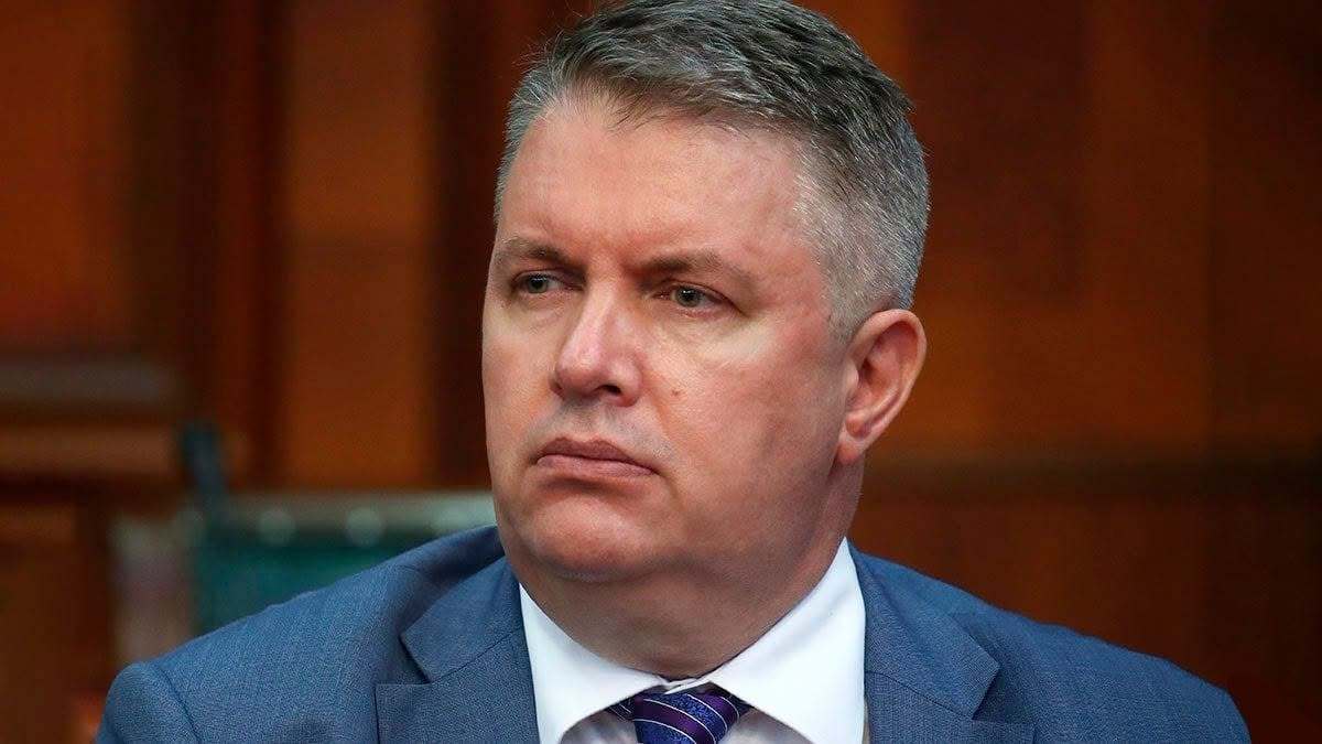Portul Giurgiuleşti cu nave comerciale ancorate și containere, simbolizând ajutorul militar Ucraina și unirea Republica Moldova România prin tranzitul mărfurilor. | sursa foto: News.ro Portul Giurgiuleşti cu nave comerciale ancorate și containere, simbolizând ajutorul militar Ucraina și unirea Republica Moldova România prin tranzitul mărfurilor. | sursa foto: News.ro