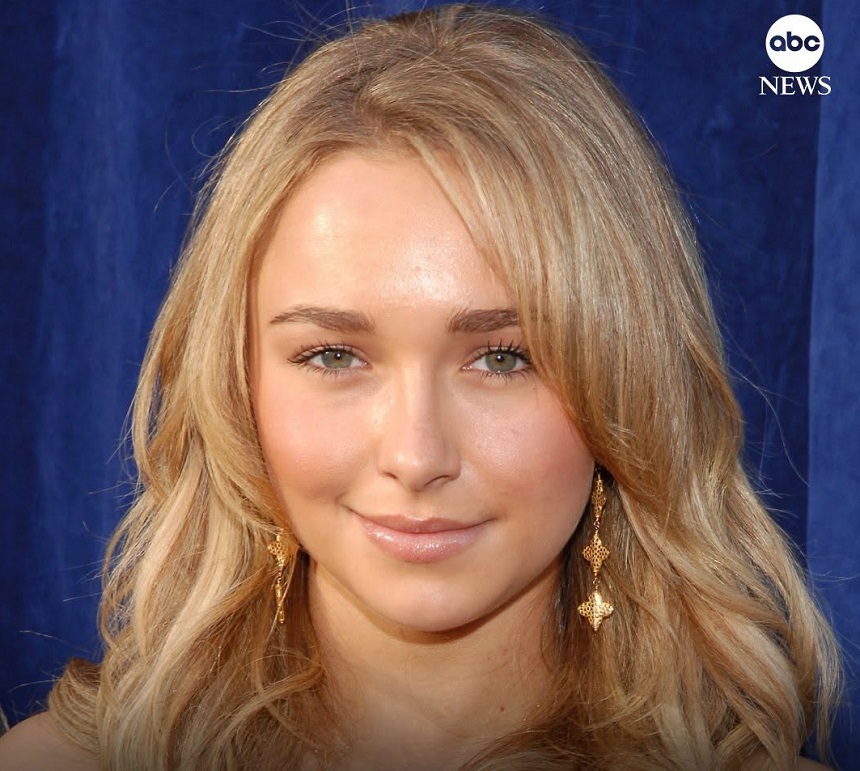 Hayden Panettiere zâmbind la un eveniment public, reflectând cariera actoricească și problemele personale dezvăluite recent. | sursa foto: News.ro Hayden Panettiere zâmbind la un eveniment public, reflectând cariera actoricească și problemele personale dezvăluite recent. | sursa foto: News.ro