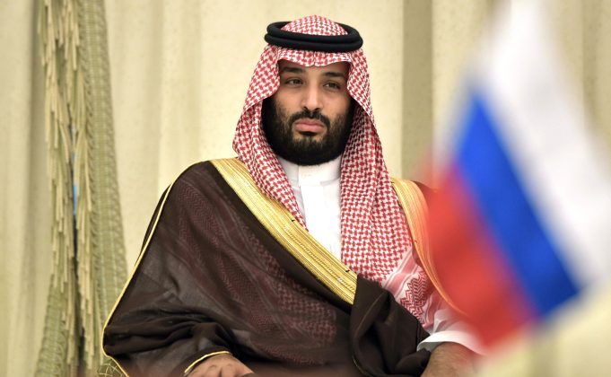 Prințul saudit discutând cu oficiali americani despre conflict Yemen și cererea de ajutor militar Arabia Saudită după atacuri Houthi recente. | sursa foto: Economica Prințul saudit discutând cu oficiali americani despre conflict Yemen și cererea de ajutor militar Arabia Saudită după atacuri Houthi recente. | sursa foto: Economica