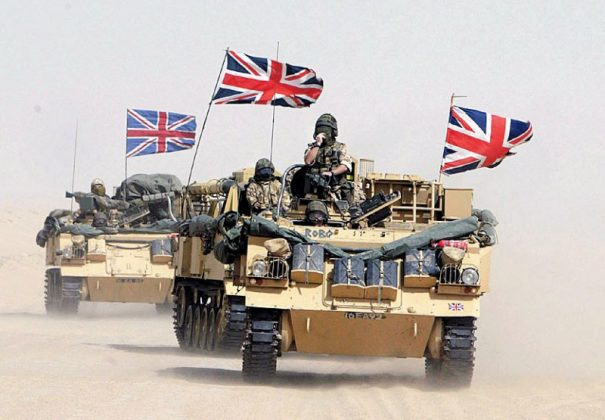 Miniștri ai apărării din Marea Britanie, Olanda, Finlanda și Polonia discutând la summitul NATO despre finanțare apărare și armată europeană. | sursa foto: Economica Miniștri ai apărării din Marea Britanie, Olanda, Finlanda și Polonia discutând la summitul NATO despre finanțare apărare și armată europeană. | sursa foto: Economica