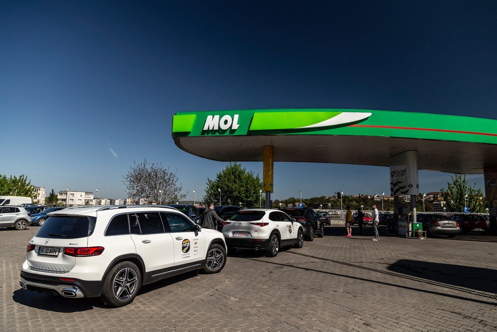 Președintele sârb Aleksandar Vucic discutând tranzacția Gazprom pentru participația NIS vândută companiei MOL la un miliard de euro | sursa foto: G4Media Președintele sârb Aleksandar Vucic discutând tranzacția Gazprom pentru participația NIS vândută companiei MOL la un miliard de euro | sursa foto: G4Media