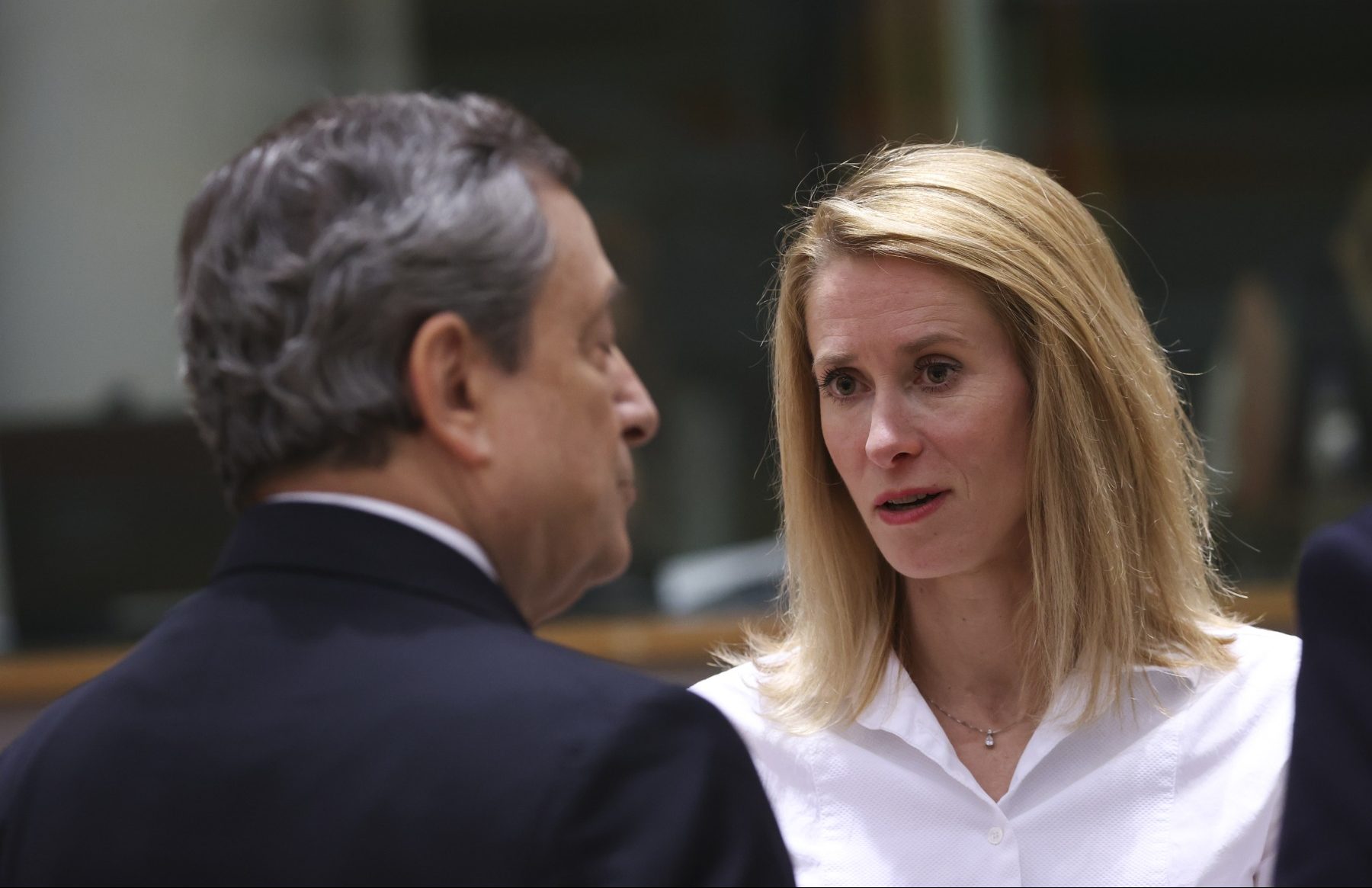 Kaja Kallas discutând cu oficiali europeni în cadrul unei întâlniri despre reforma serviciului diplomatic UE și Serviciul European de Acțiune Externă | sursa foto: G4Media Kaja Kallas discutând cu oficiali europeni în cadrul unei întâlniri despre reforma serviciului diplomatic UE și Serviciul European de Acțiune Externă | sursa foto: G4Media