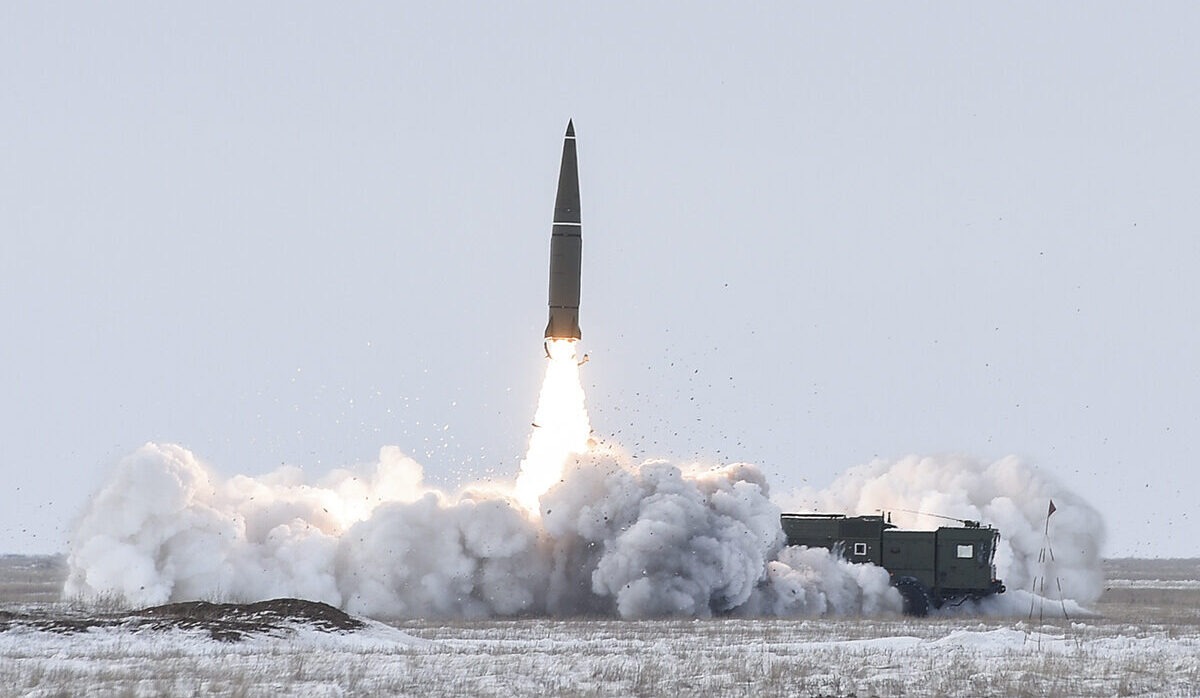 Rachete RM48U lansate de sistemele S-400 în atacuri asupra Ucrainei, înlocuind parțial rachetele Iskander balistice. | sursa foto: G4Media Rachete RM48U lansate de sistemele S-400 în atacuri asupra Ucrainei, înlocuind parțial rachetele Iskander balistice. | sursa foto: G4Media