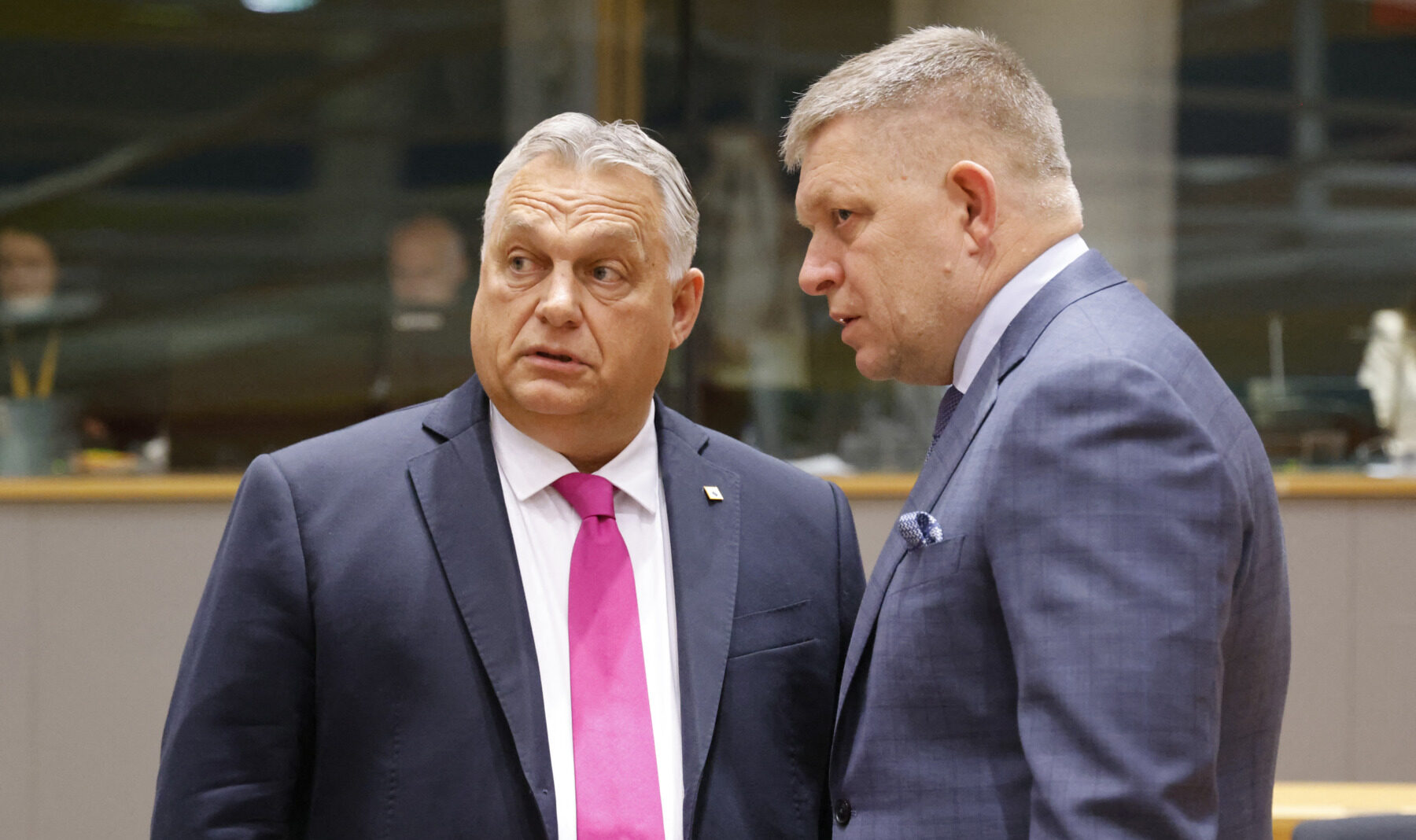Harta Europei evidențiind Ungaria și Slovacia, ilustrând propunerea Olandei de retragere a dreptului de vot UE pentru aceste țări. | sursa foto: G4Media Harta Europei evidențiind Ungaria și Slovacia, ilustrând propunerea Olandei de retragere a dreptului de vot UE pentru aceste țări. | sursa foto: G4Media